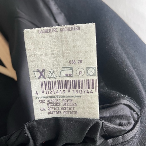 Hugo Boss Cashmere Over Coat - Picture 5 of 9